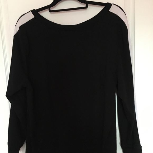 sweatshirt - Picture 5 of 5